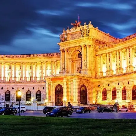 Schloss Weikersdorf 4* Баден