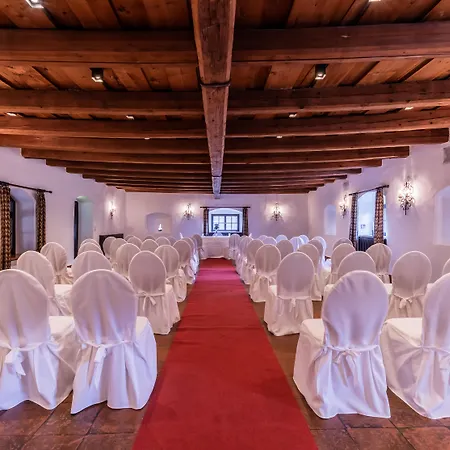 Schloss Weikersdorf Hotel