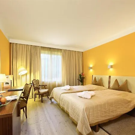 Pytloun Schlosshotel Weikersdorf