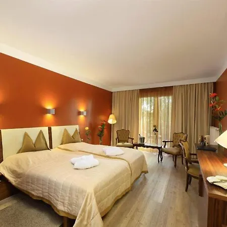 Pytloun Schlosshotel Weikersdorf Baden