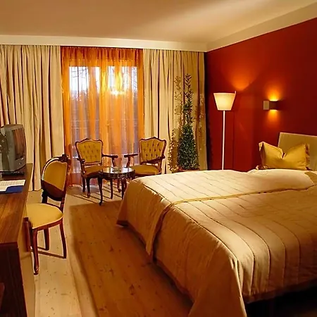 Pytloun Weikersdorf 4*