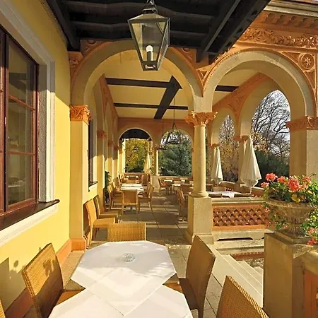 Hotell Pytloun Weikersdorf 4*