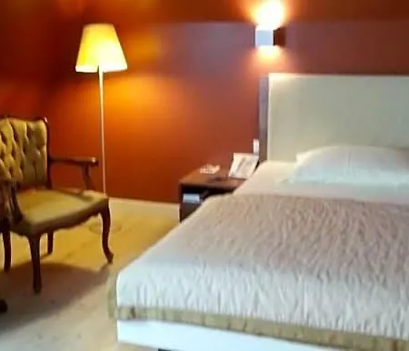 Hotell Pytloun Weikersdorf Baden