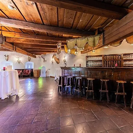 Pytloun Schlosshotel Weikersdorf