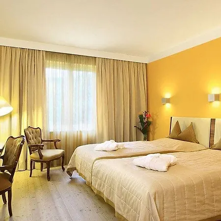 Pytloun Schlosshotel Weikersdorf 4* Baden