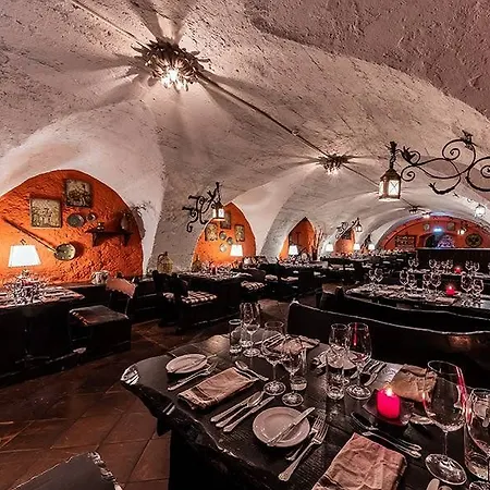 Pytloun Schlosshotel Weikersdorf Hotel