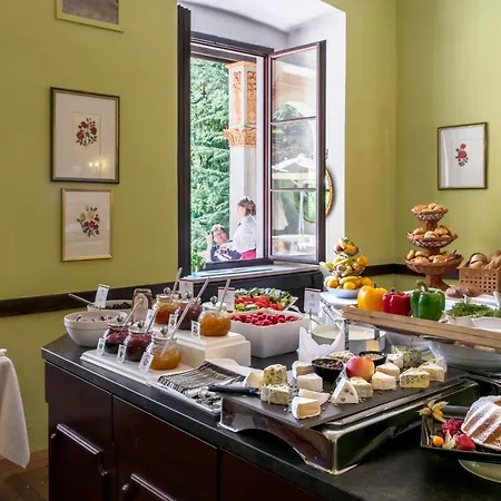 Schloss Weikersdorf 4*