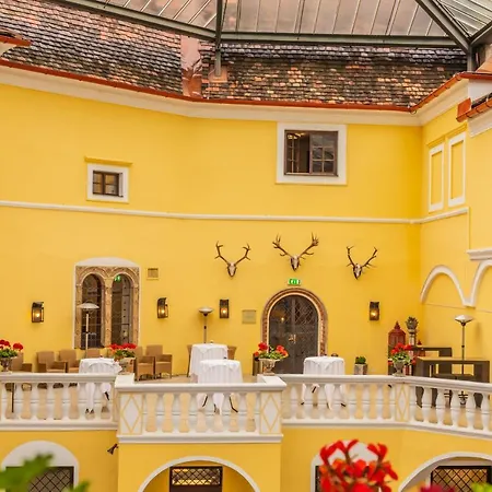 Pytloun Schlosshotel Weikersdorf Hotel 4*