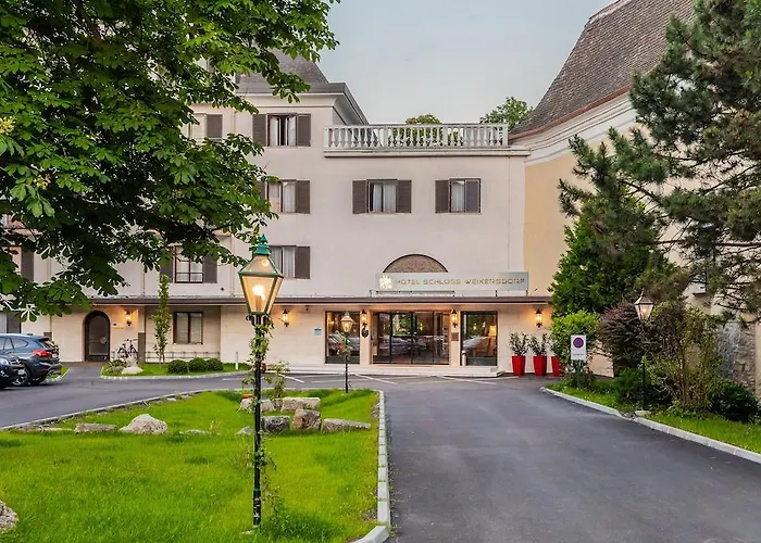 Schloss Weikersdorf Hotel Baden