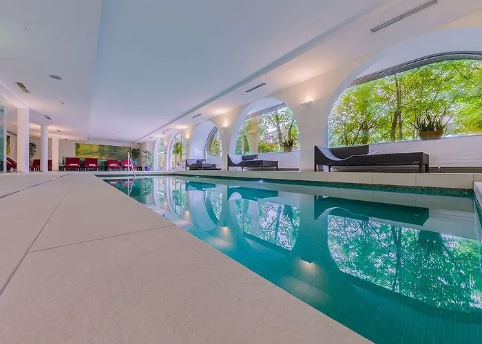 Hotel Schloss Weikersdorf Baden