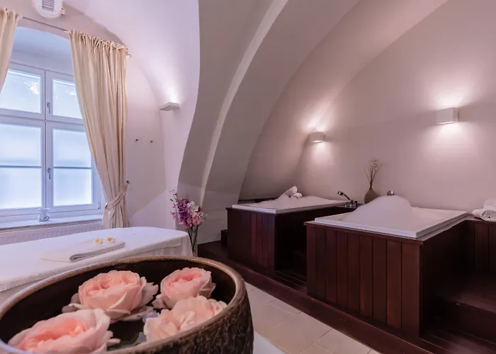 Hotel Schloss Weikersdorf Baden