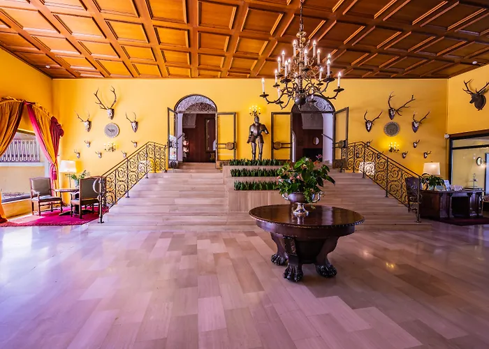 Отель Schloss Weikersdorf