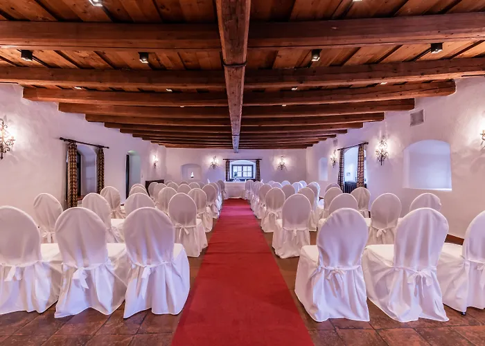 Schloss Weikersdorf Hotel