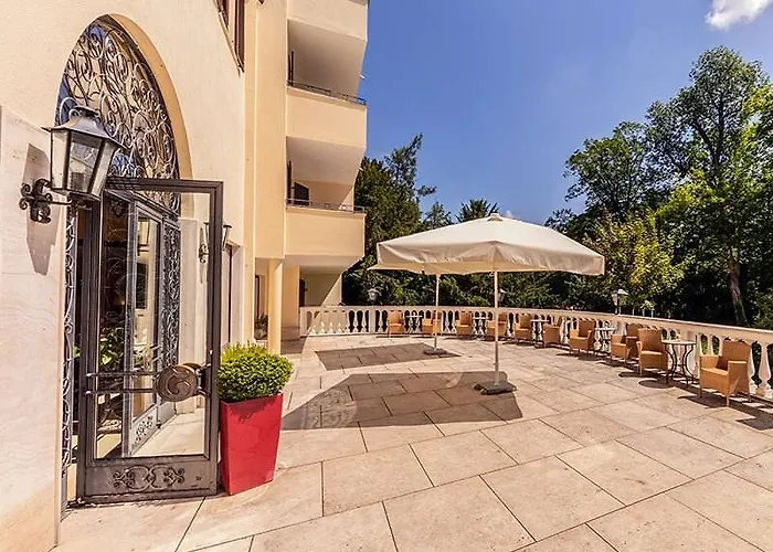 Schloss Weikersdorf Баден