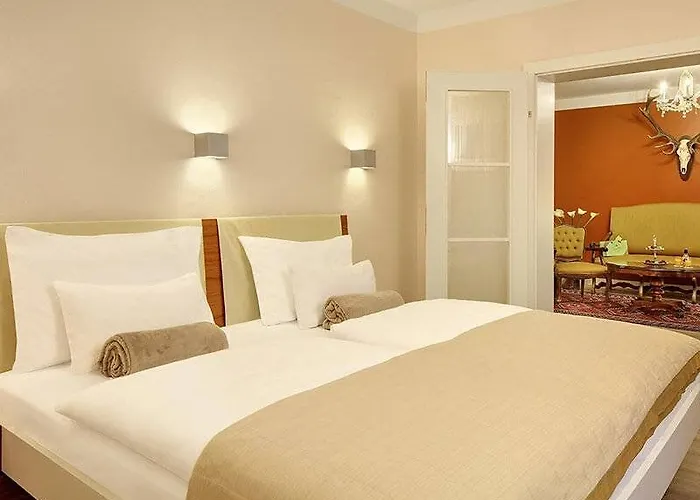 Schloss Weikersdorf Hotel