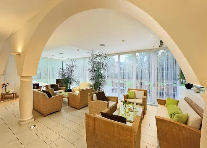 Hotel Schloss Weikersdorf Baden