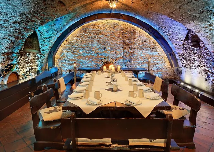 Schloss Weikersdorf 4* Баден