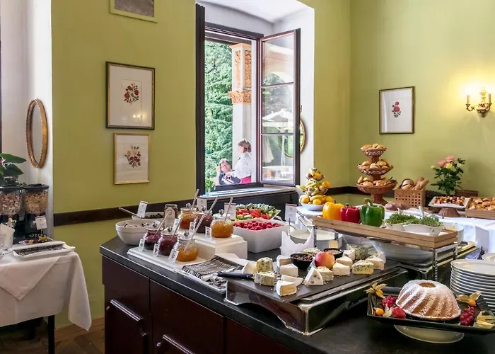 Schloss Weikersdorf 4*