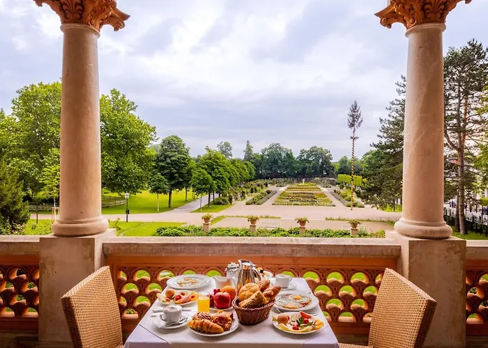 Schloss Weikersdorf 4* Баден